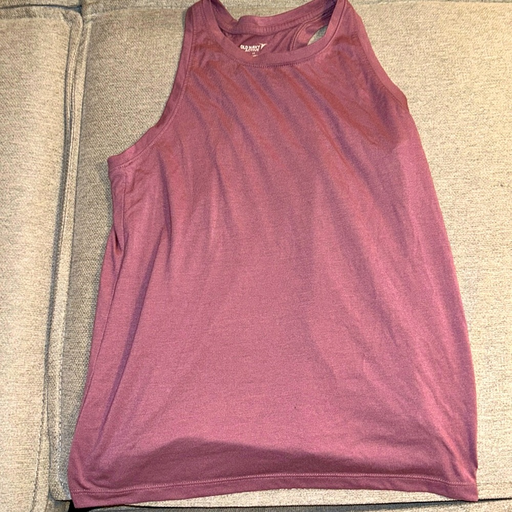 Old Navy Activewear Tank size XS, great condition